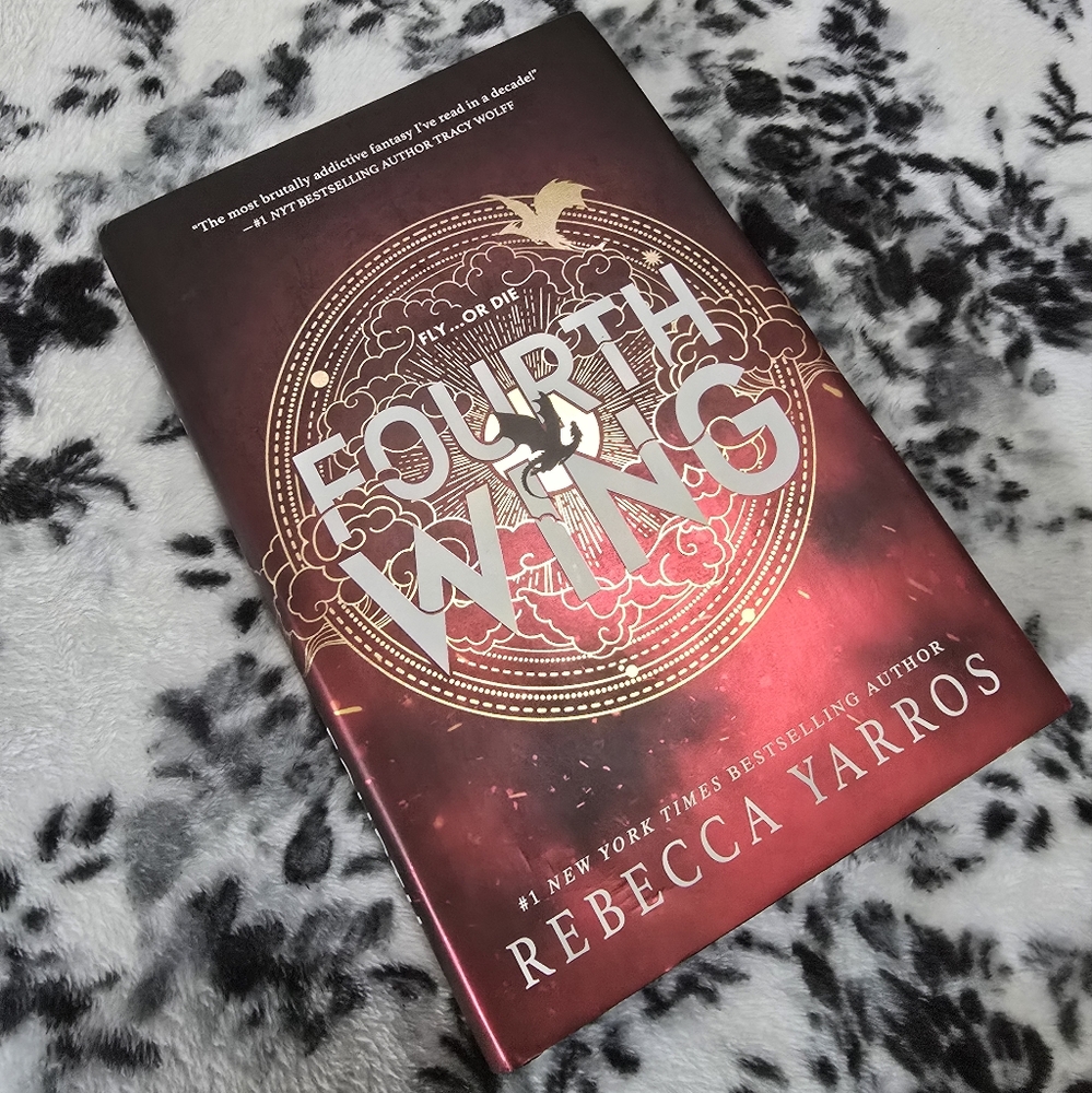 Fourth Wing 1st Hoilday Edition Rebecca Yarros Barns & Noble